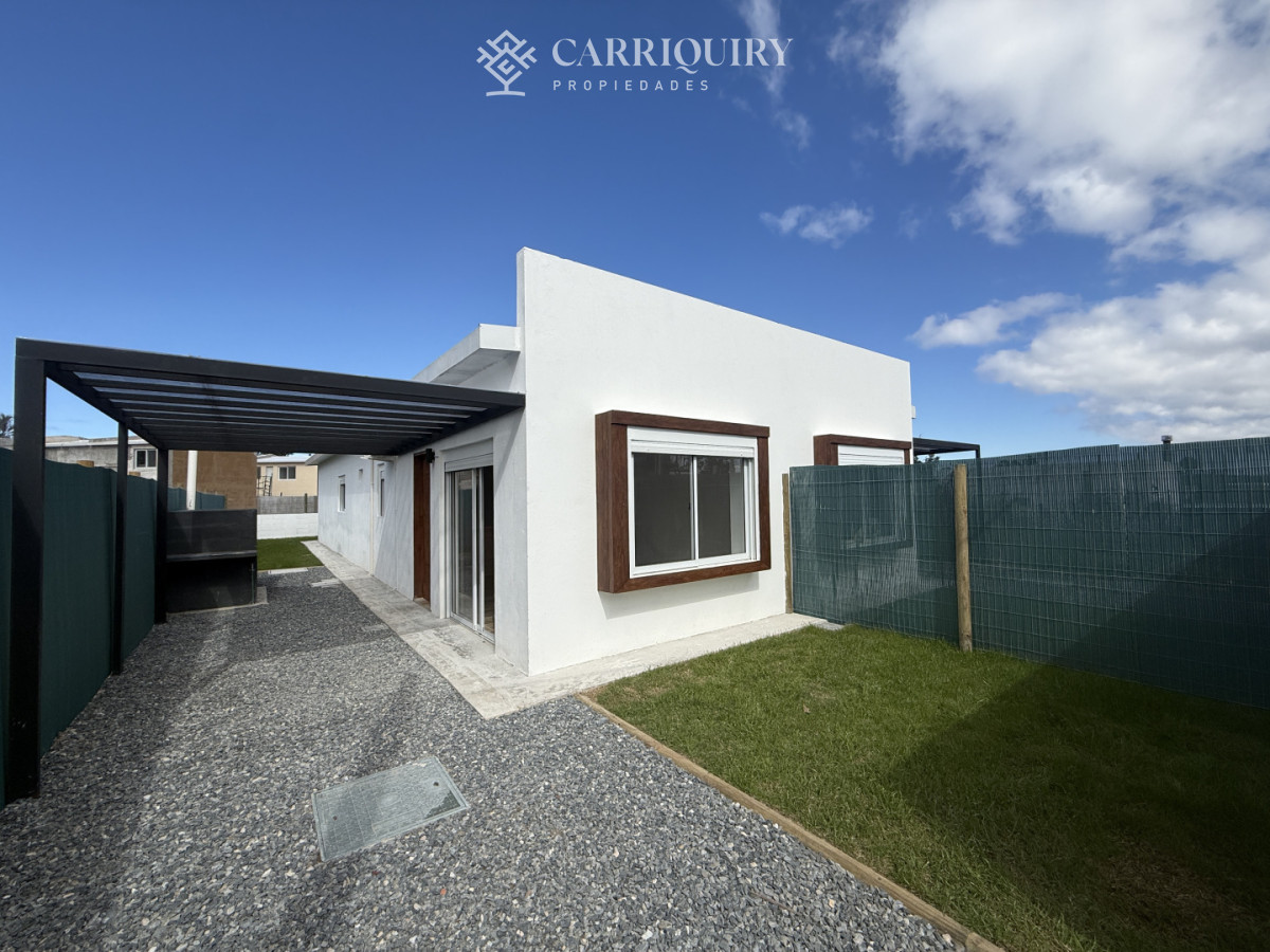 Casa ID.10554 -  CASA EN VENTA — ¡ACEPTA BANCO!