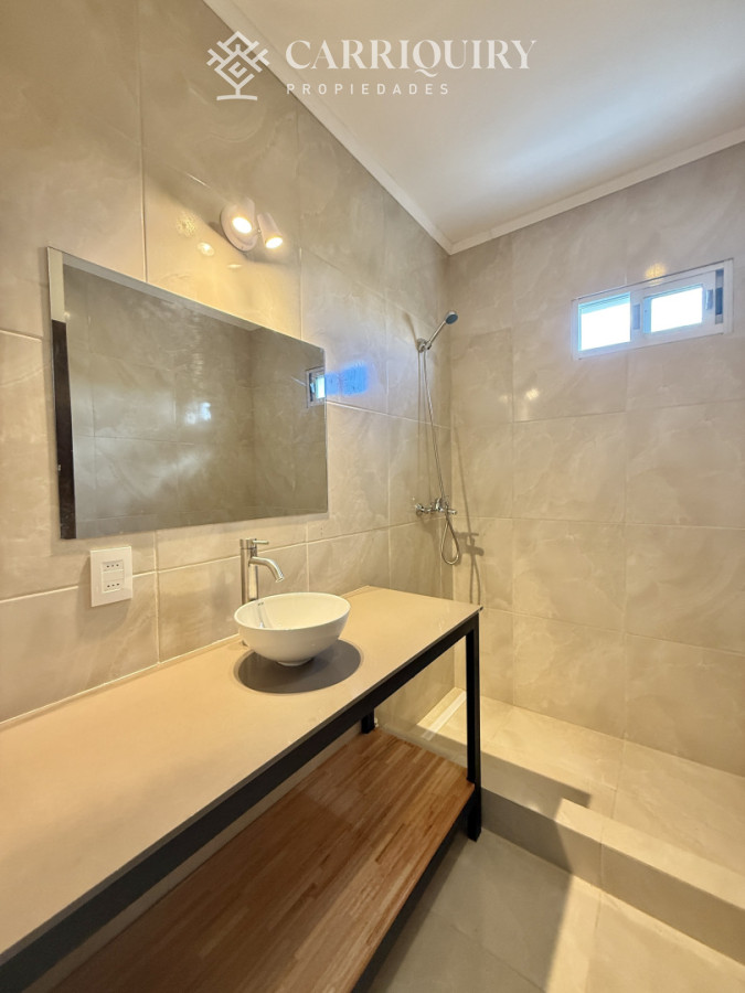Casa ID.10554 -  CASA EN VENTA — ¡ACEPTA BANCO!