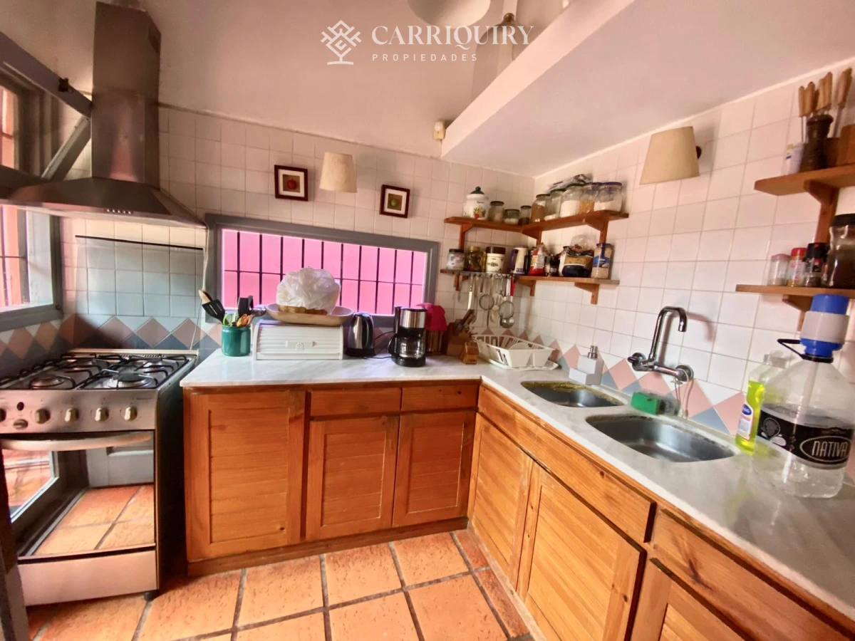Casa ID.8253/Casa-2-dormitorios-en-Playa-Mansa,-parrillero,-piscina-y-jacuzzi. - Casa en alquiler Paradas Playa Brava Punta del este