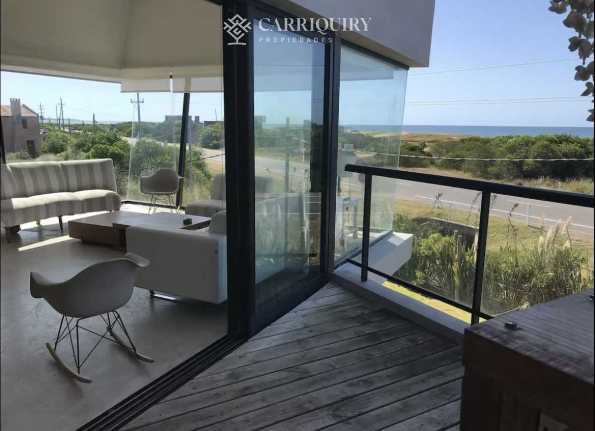 Casa ID.9014 - Casa a la venta en Santa Monica, 3 dormitorios en suite