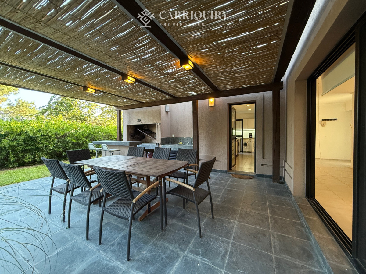 Casa ID.8489/Paradas-Playa-Mansa-Punta-del-este - Alquiler temporario en excelente casa de 2 dormitorios en barrio privado en Pinares