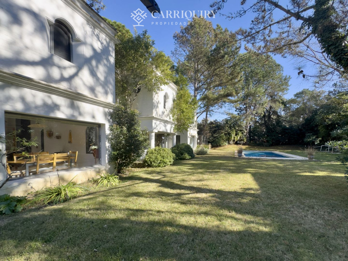 Casa ID.10645 - San Cervolo — residencia de 5 dormitorios en suite en Rincón del Indio