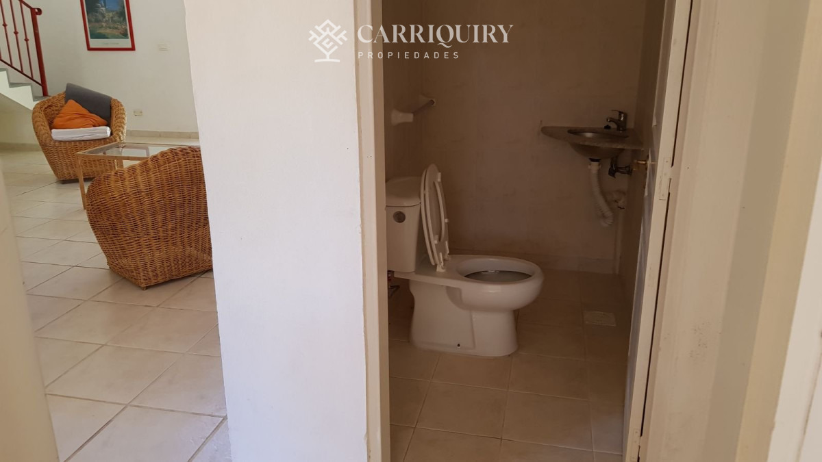 Casa ID.8019/Casa-en-alquiler-2-dormitorios-la-barra - Alquiler casa en La Barra. 5 dormitorios y 4 baños