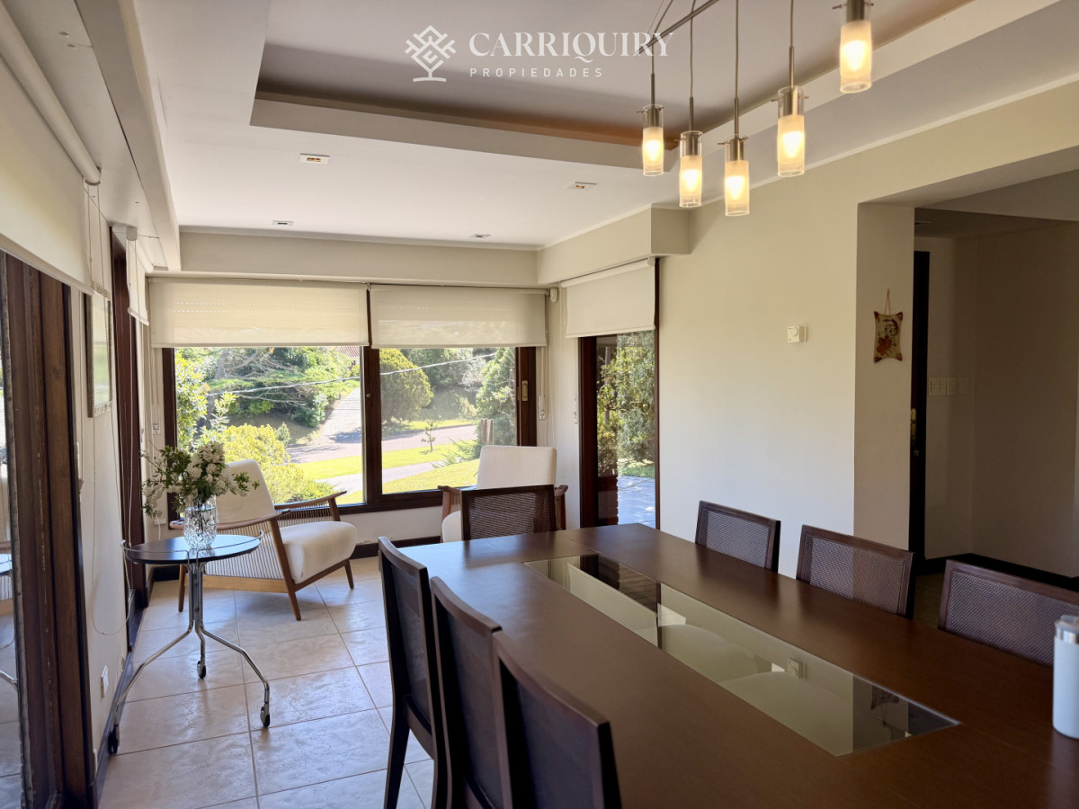 Casa ID.10637 - Casa en Venta en Playa Mansa sobre Avenida Cabildo