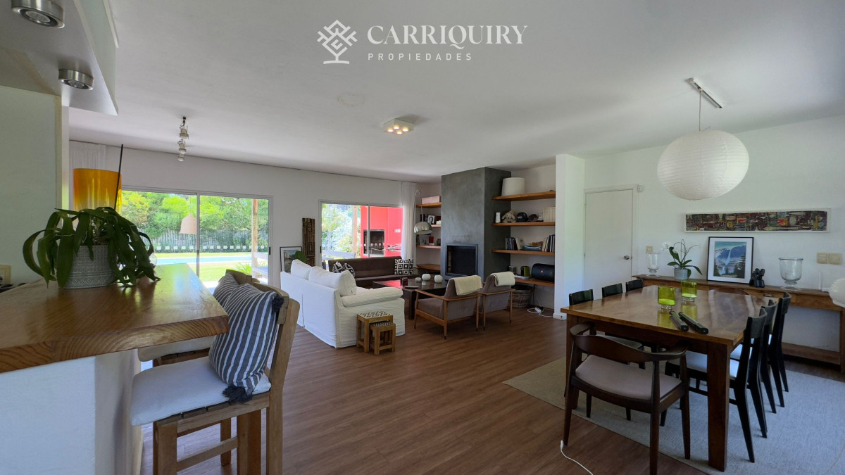 Casa ID.1222/Casa-en-alquiler-temporario-La-Juanita-3-dormitorios - Casa en alquiler temporario Lugano 3 dormitorios