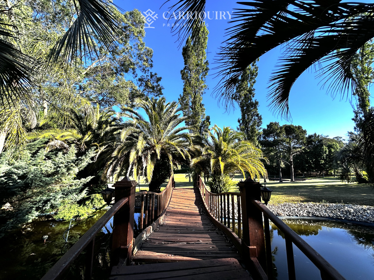 Casa ID.9270/Venta-Casa-4-dormitorios-en-Santa-Monica,-Maldonado - Oportunidad unica frente al golf en punta del este , casa con 4 dormotiros en venta