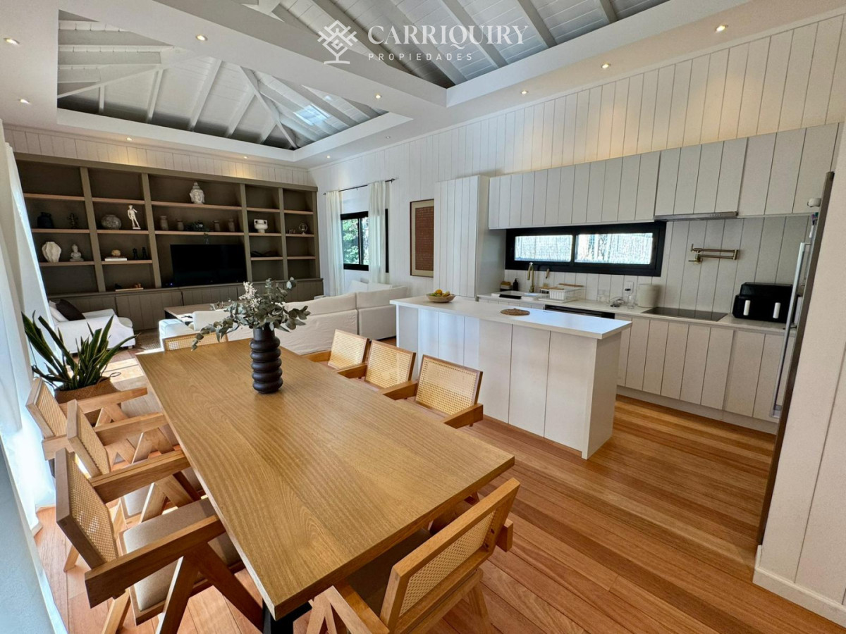 Casa ID.9388/CASA-EN-VENTA-LA-BARRA- - Casa en La Barra Alquiler y Venta