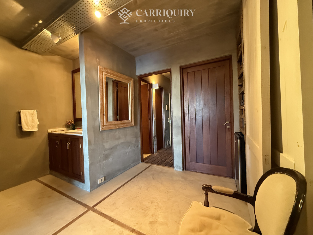 Casa ID.9058/Oportunidad-en-venta-a-estrenar-a-300-mtrs-del-Mar-En-La-Barra-- - Casa Principal con 3 dormitorios, Pisicina, Gimnasio y vista al mar en Mannatiales - El Chorro