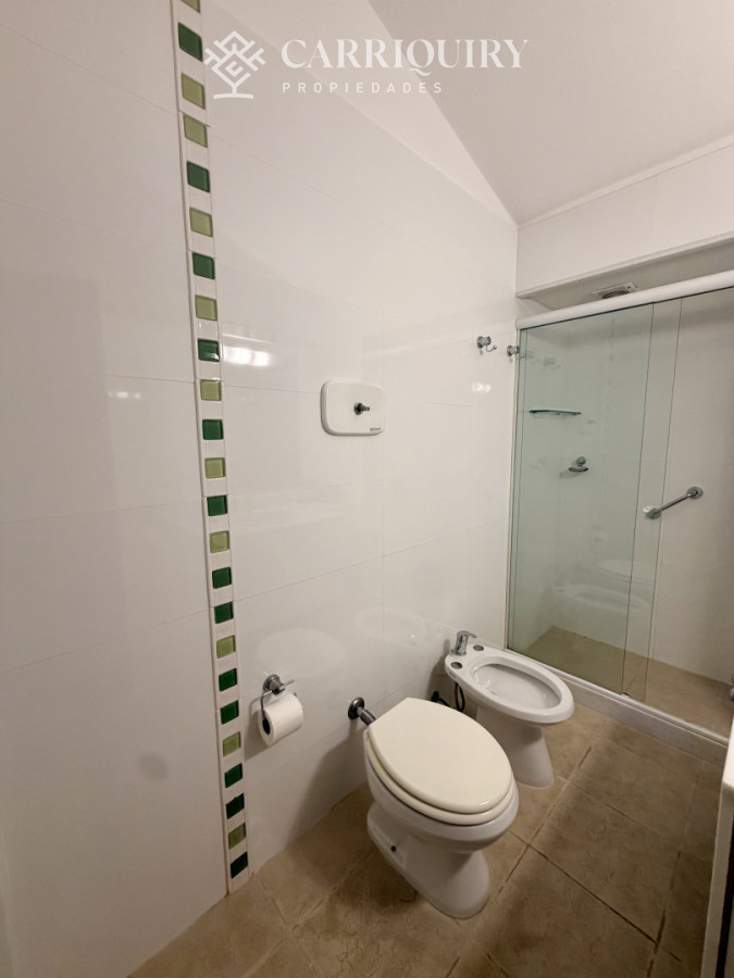 Casa ID.10637 - Casa en Venta en Playa Mansa sobre Avenida Cabildo