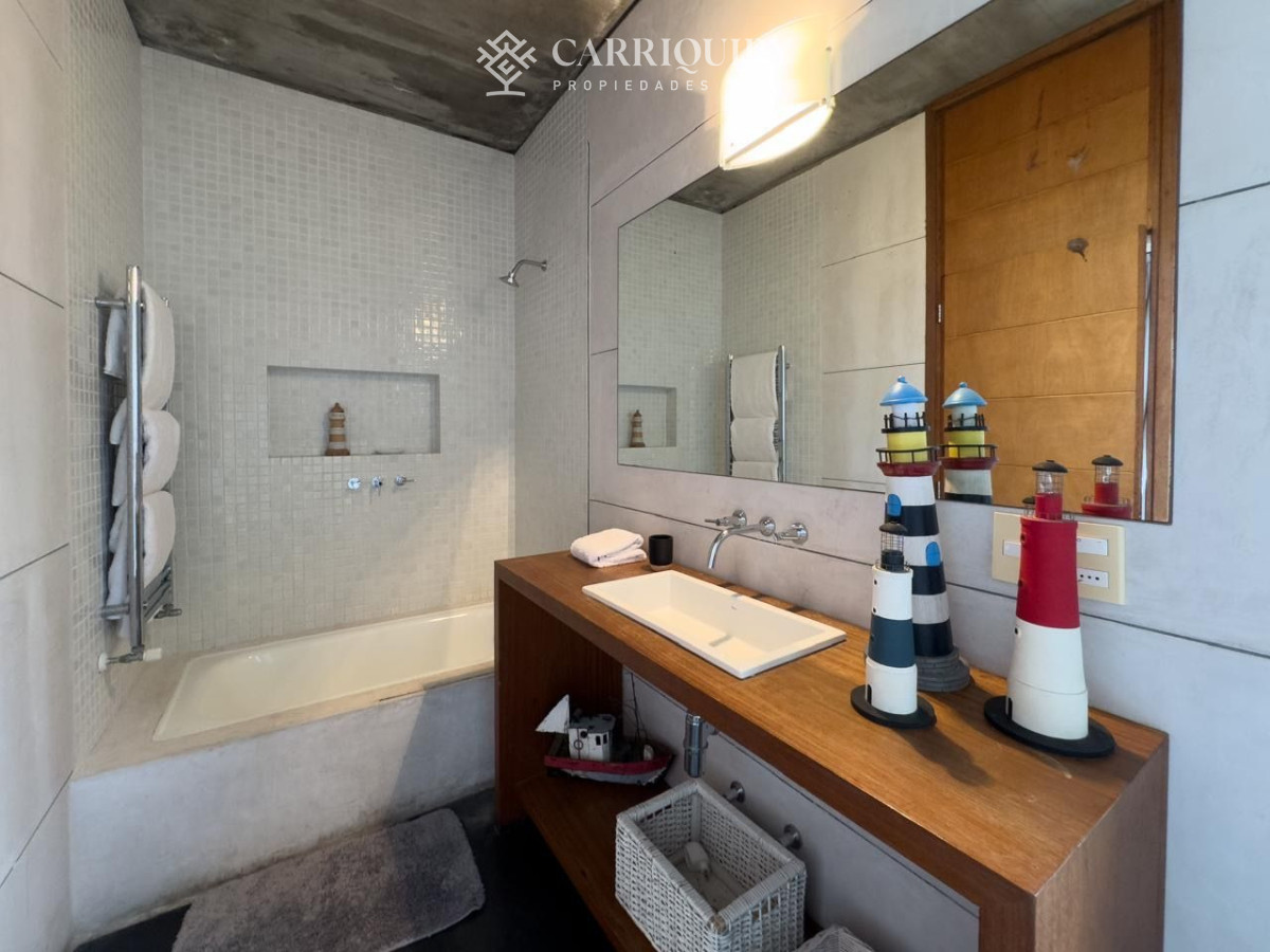 Casa ID.10643/Casa-en-Venta-en-parada-10-de-la-mansa,-4000mts-de-terreno- - Casa Paloma — moderna casa de 3 dormitorios en Rincón del Indio