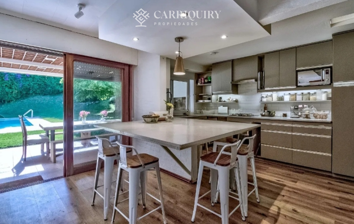 Casa ID.5780/Casa-Venta,-4-dormitorios,-La-Barra,-Uruguay - Paradas Playa Mansa Punta del este