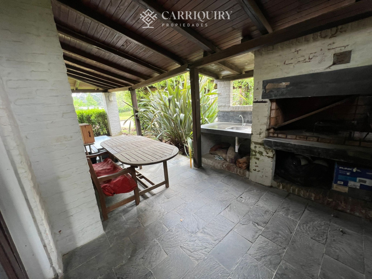 Casa ID.9141/Casa-en-,-4-dormitorios-en-la-barra-a-la-altura-de-La-posta-del-Cangrejo.Ref:-5497 - OPORTUNIDAD !!! Casa en venta de 2 dormitorios en Parque Pinares - Punta del Este