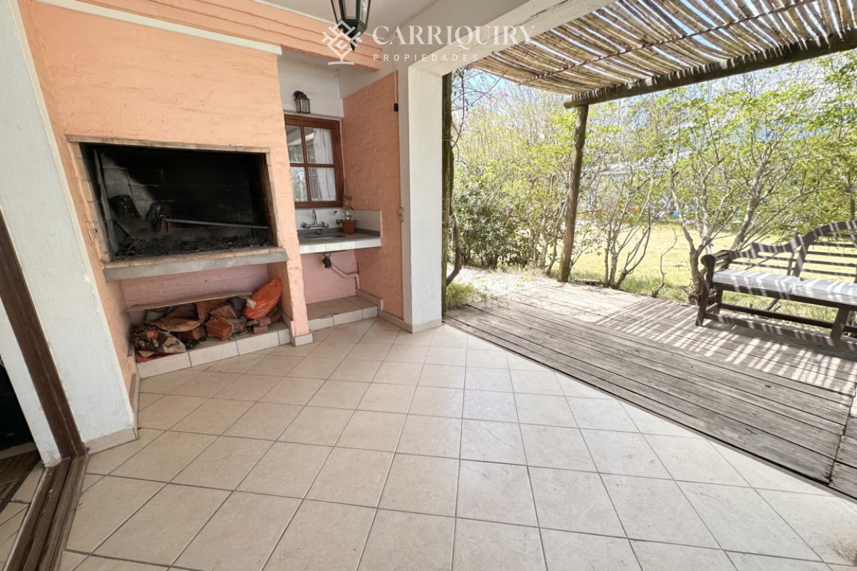 Casa ID.8425/Alquiler-Casa-3-dormitorios-mas-dependencia-San-Rafael-(Punta-del-Este) - Alquiler de temporada en hermosa casa con piscina