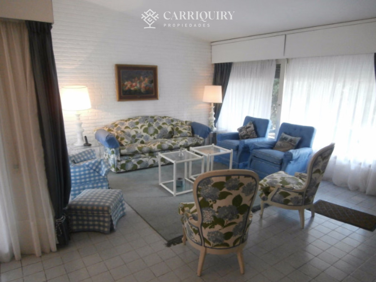 Casa ID.1075/Casa-en-alquiler-temporario-San-Rafael-4-dormitorios - Casa en alquiler temporario San Rafael 3 dormitorios