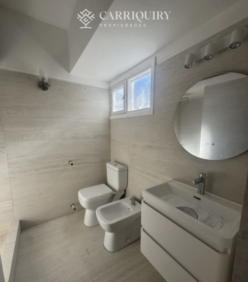 Casa ID.10178 - CASA EN VENTA PLAYA MANSA 5 DORMITORIOS