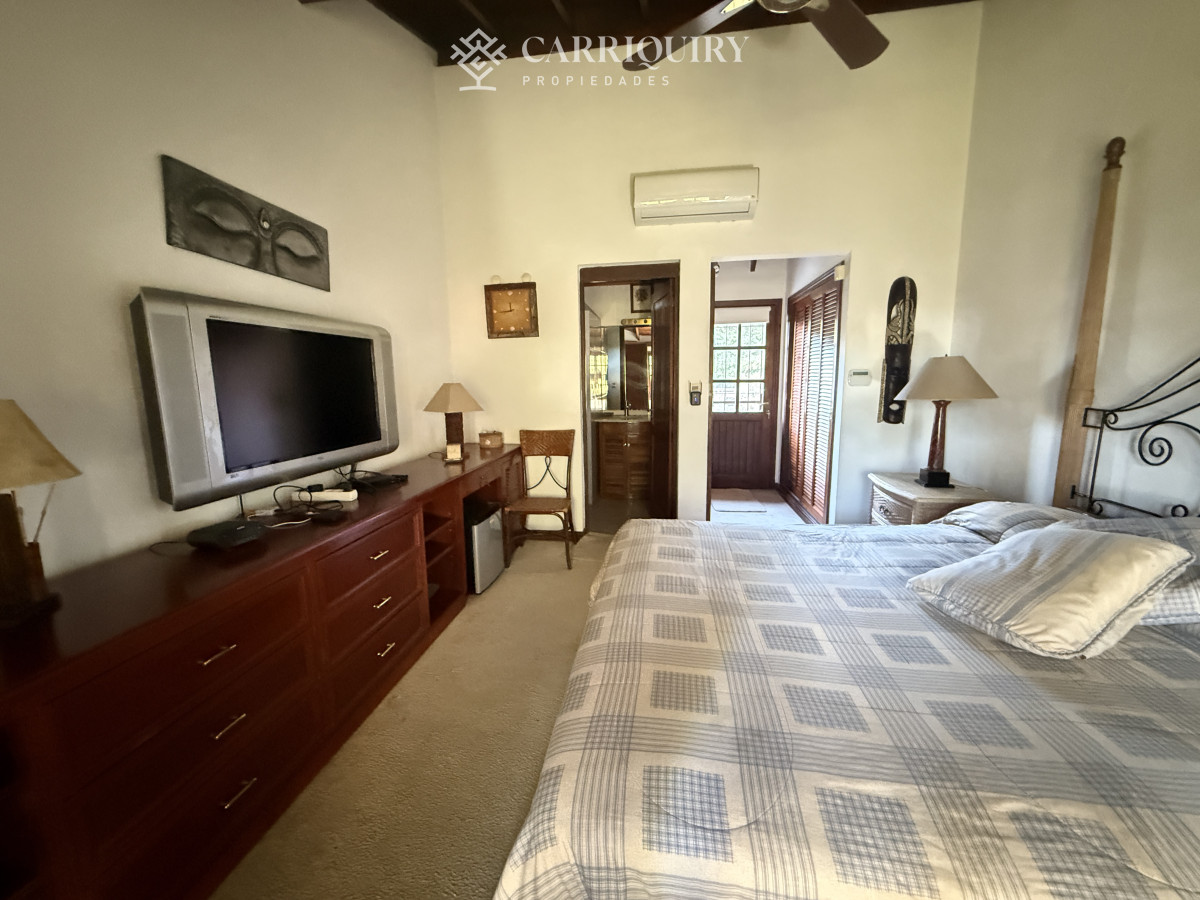 Casa ID.394/Casa-en-alquiler-temporario-Rincón-Del-Indio-5-dormitorios - Casa en alquiler temporario San Rafael 4 dormitorios