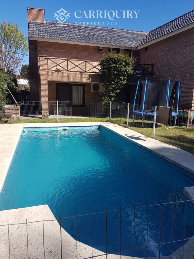 Casa ID.8308/Casa-de-4-dormitorios-en-La-Barra--Montoya - Casa en alquiler. 3 dormitorios Jardines de Córdoba - Punta del Este 