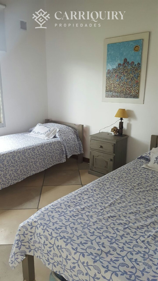 Casa ID.8226/Casa-a-pasas-de-la-playa-de-2-dormitorios.-Alquiler-temporario - Casa de 3 dormitorios en alquiler en La Barra