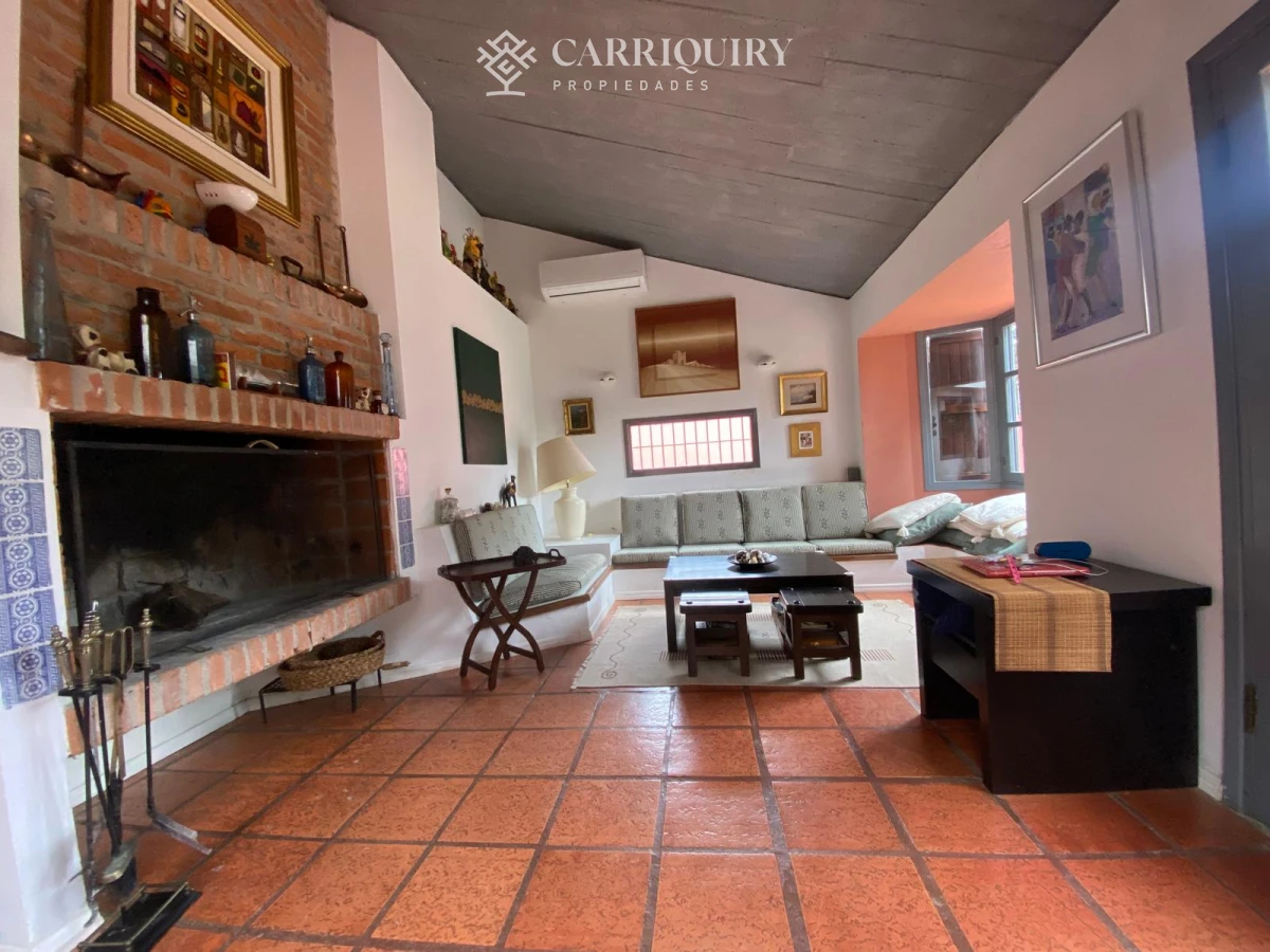 Casa ID.8253/Casa-2-dormitorios-en-Playa-Mansa,-parrillero,-piscina-y-jacuzzi. - Casa en alquiler Paradas Playa Brava Punta del este