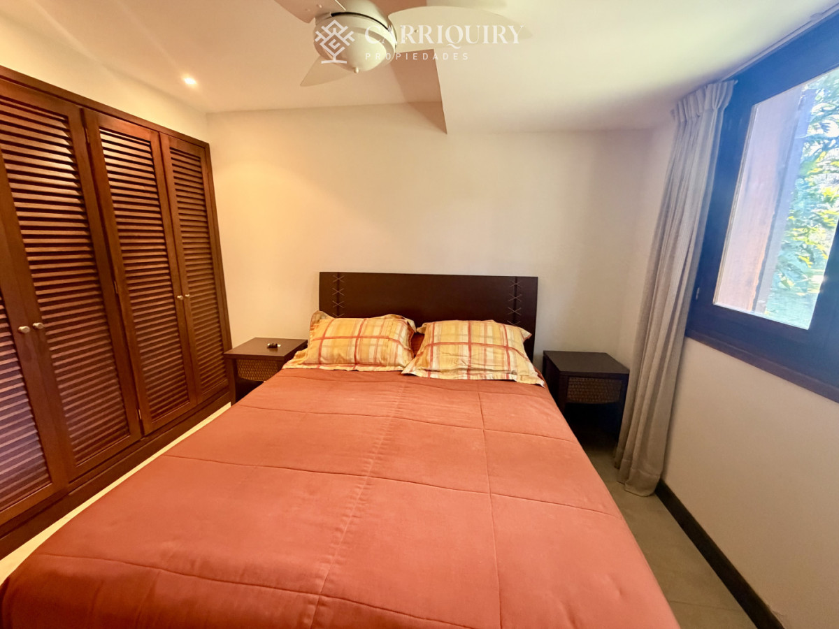 Casa ID.10637 - Casa en Venta en Playa Mansa sobre Avenida Cabildo