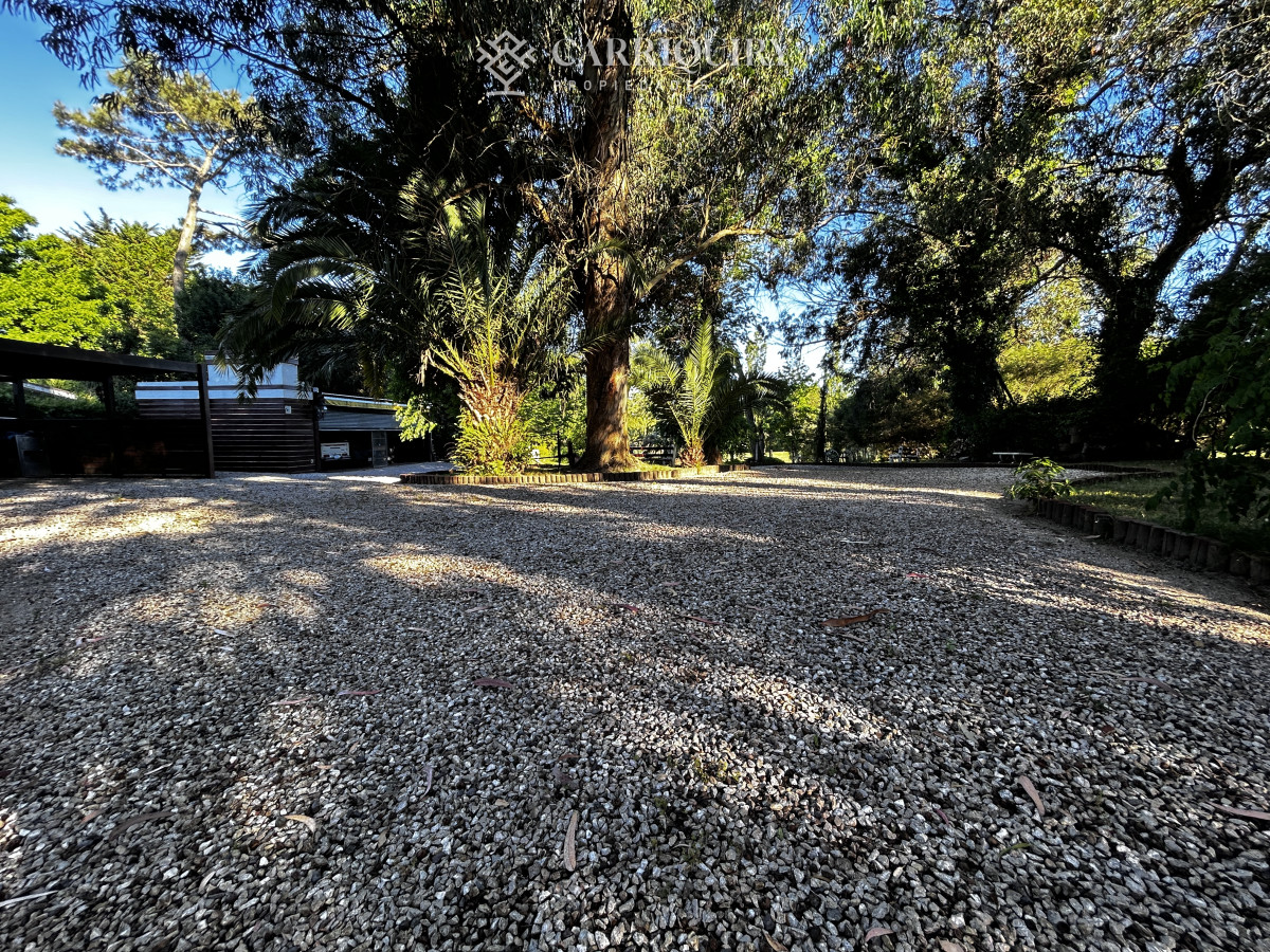 Casa ID.9270/Venta-Casa-4-dormitorios-en-Santa-Monica,-Maldonado - Oportunidad unica frente al golf en punta del este , casa con 4 dormotiros en venta