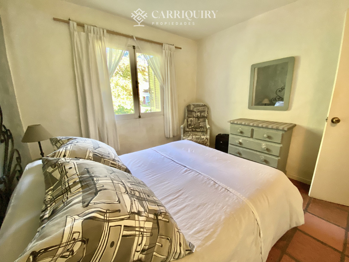 Casa ID.8552 - Venta de  casa en Pinares, cuenta con 4 dormitorios. Pinares, Punta del Este