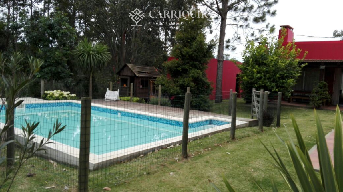 Casa ID.8226/Casa-a-pasas-de-la-playa-de-2-dormitorios.-Alquiler-temporario - Casa de 3 dormitorios en alquiler en La Barra