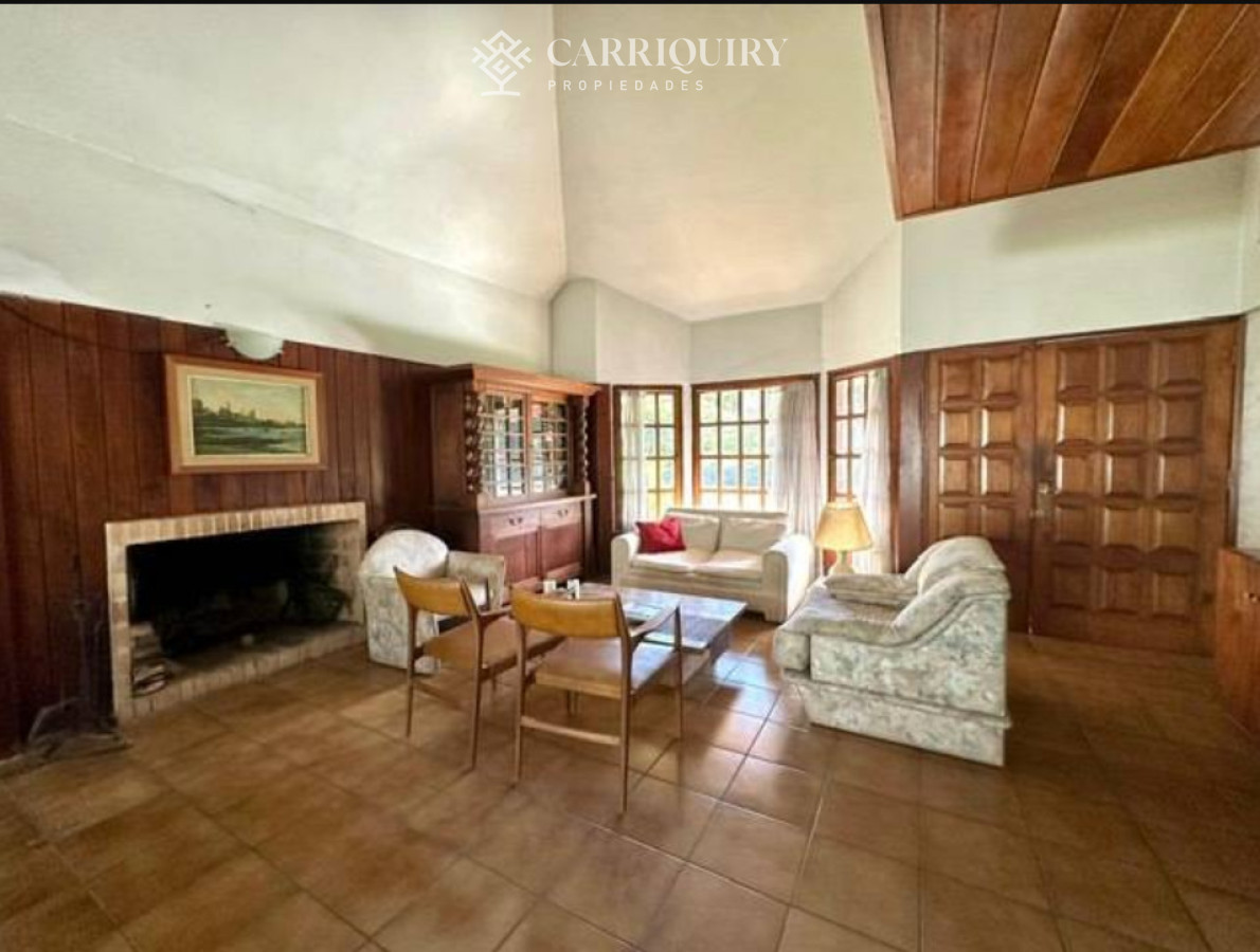 Casa ID.9875 - OPORTUNIDAD CASA EN VENTA 4 DORMITORIOS EN BARRIO CANTEGRIL 