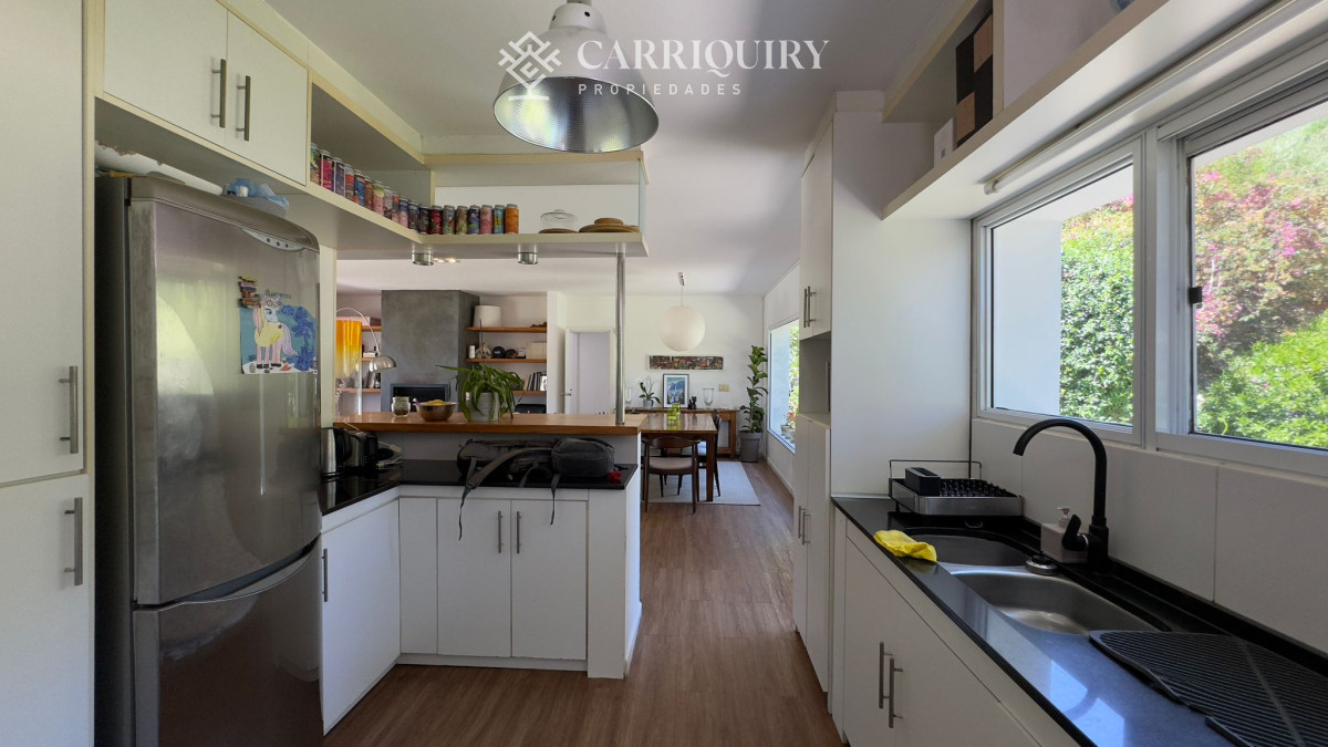 Casa ID.1222/Casa-en-alquiler-temporario-La-Juanita-3-dormitorios - Casa en alquiler temporario Lugano 3 dormitorios