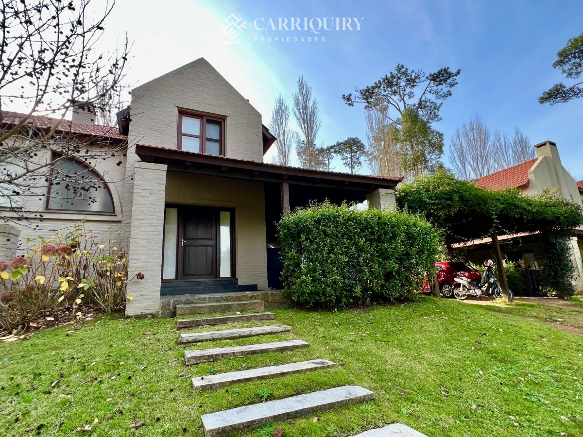 Casa ID.6809 - CASA EN VENTA 2 DORMITORIOS BARRIO PRIVADO PARQUE PINARES PUNTA DEL ESTE
