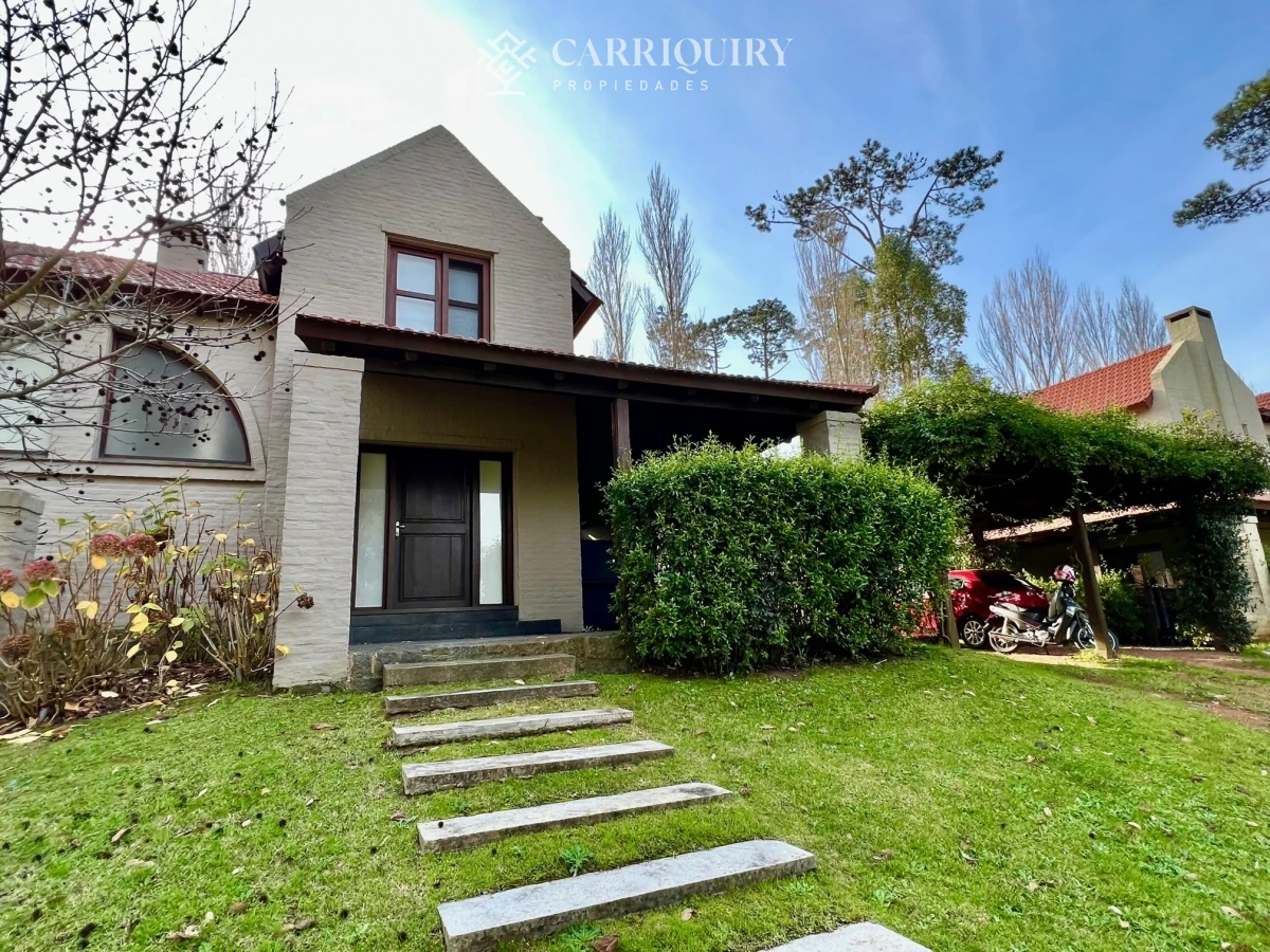 Casa ID.6809 - CASA EN VENTA 2 DORMITORIOS BARRIO PRIVADO PARQUE PINARES PUNTA DEL ESTE