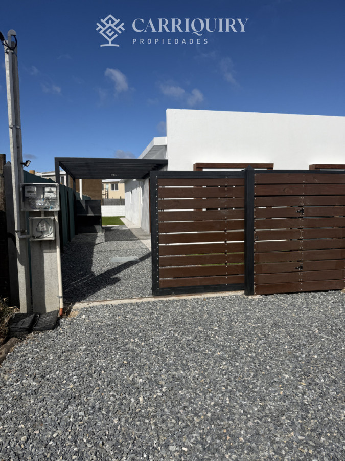 Casa ID.10554 -  CASA EN VENTA — ¡ACEPTA BANCO!