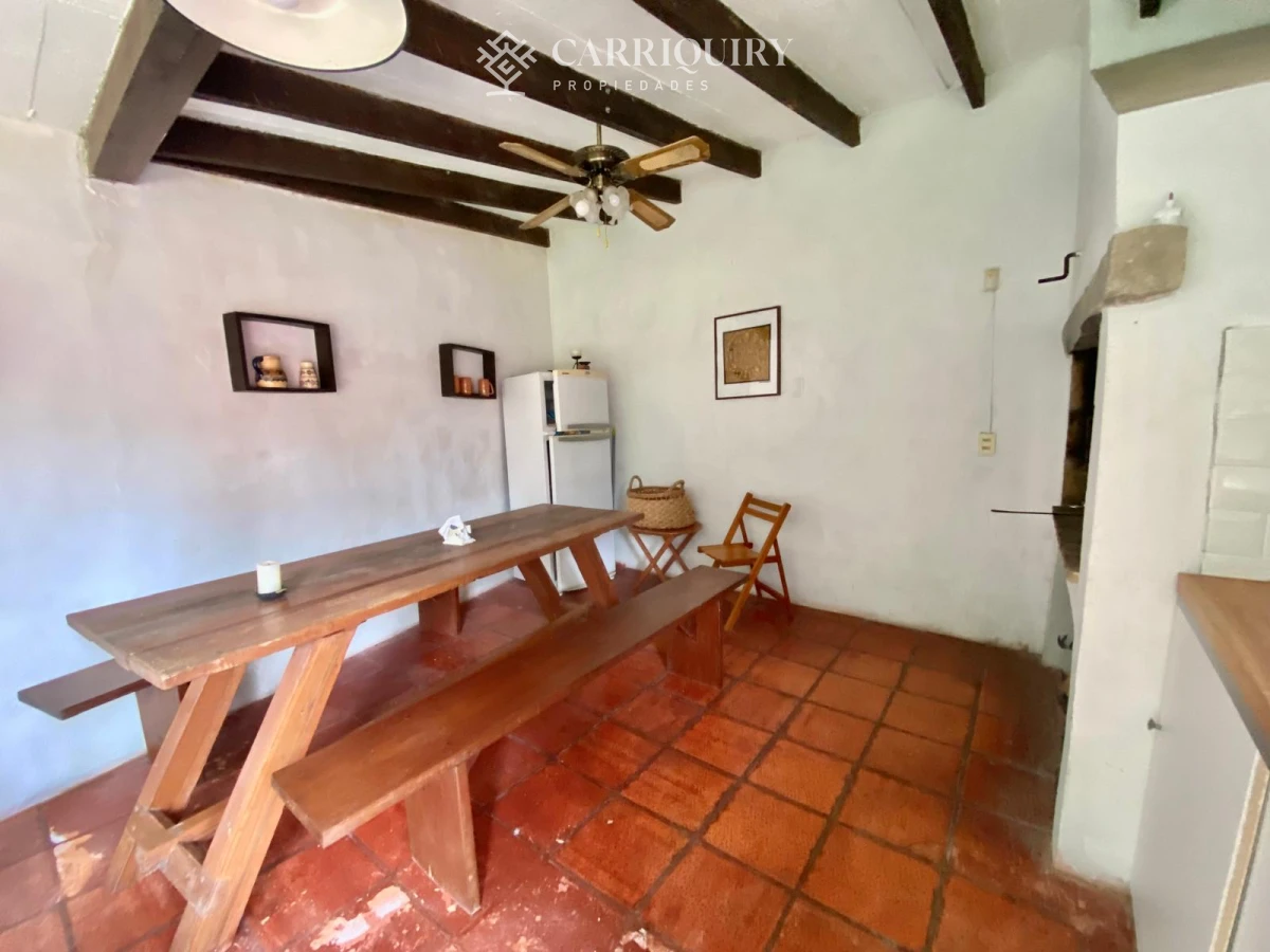 Casa ID.8253/Casa-2-dormitorios-en-Playa-Mansa,-parrillero,-piscina-y-jacuzzi. - Casa en alquiler Paradas Playa Brava Punta del este