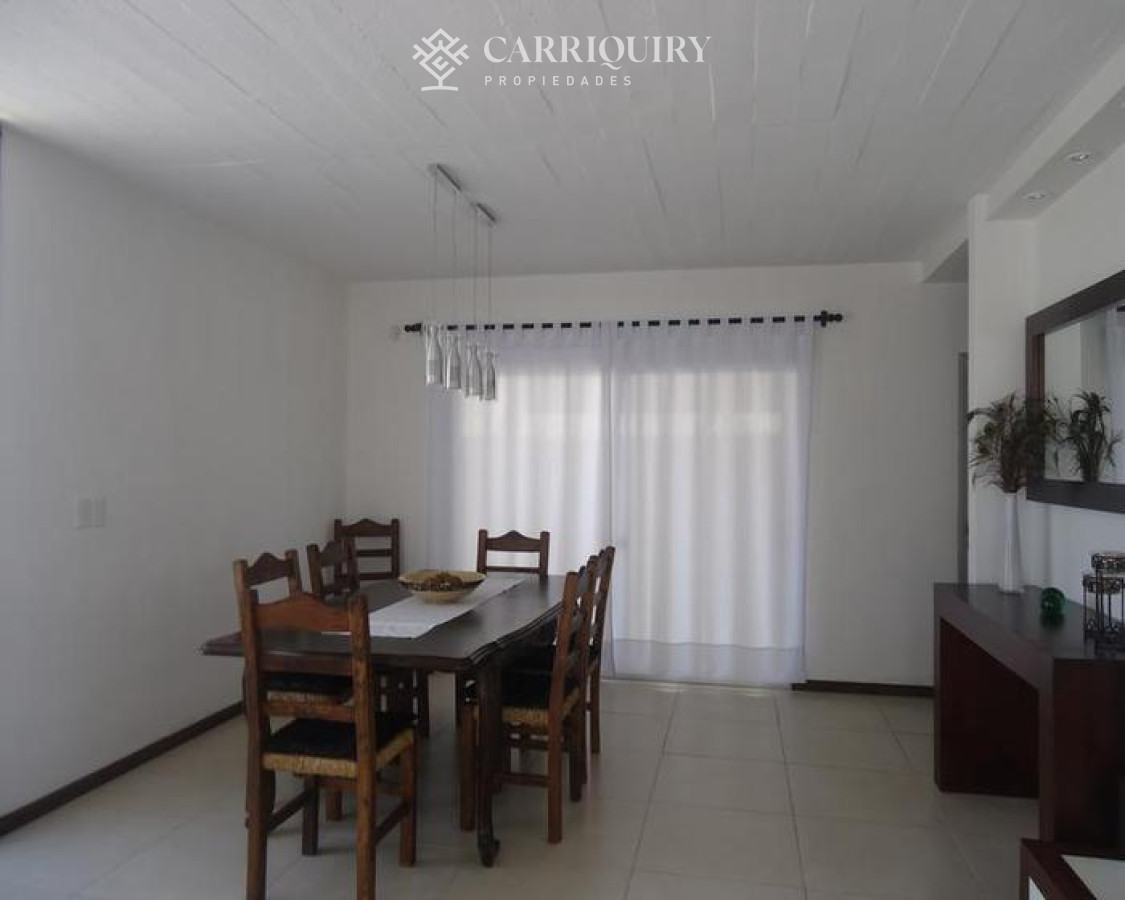 Casa ID.7983/Casa-de-3-dormitorios-en-Montoya-La-Barra - Casa en alquiler de 4 dormitorios en Montoya - La Barra