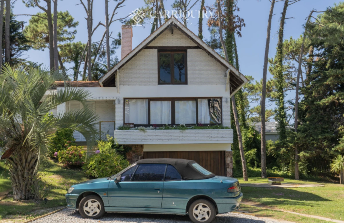 Casa ID.10644 - Exclusiva casa de 4 dormitorios en venta en San Rafael