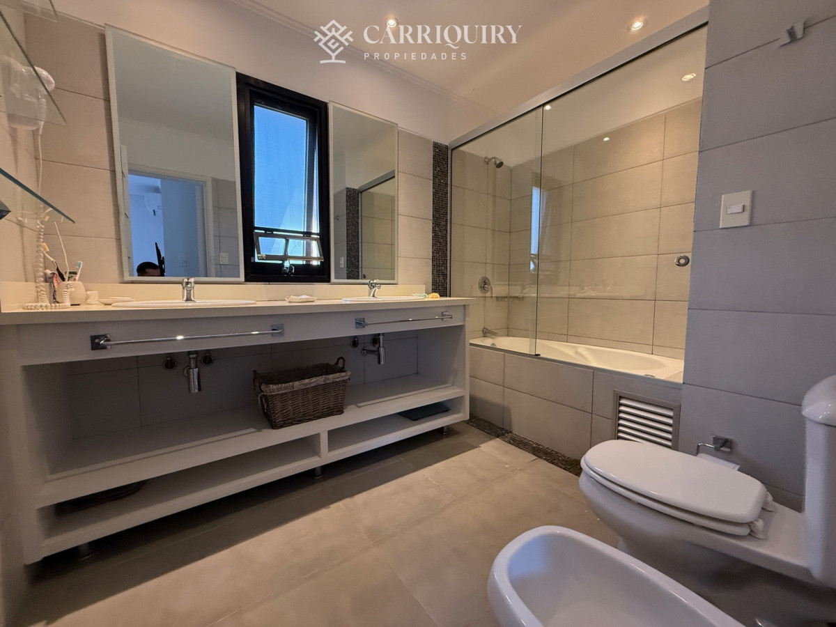 Casa ID.8489/Paradas-Playa-Mansa-Punta-del-este - Alquiler temporario en excelente casa de 2 dormitorios en barrio privado en Pinares