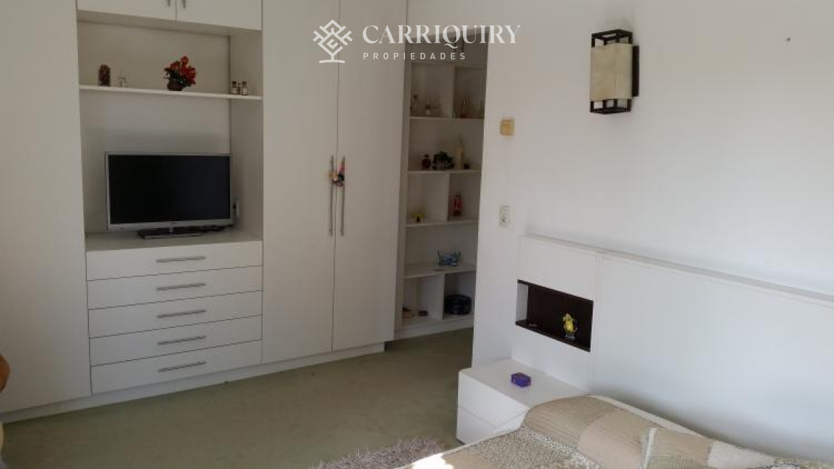 Casa ID.8330/Alquiler-de-temporada-en-hermosa-casa-con-piscina - INCREIBE UBICACION A METROS DE PLAYA MANSA CASA EN VENTA DE 6 DORMITORIOS 