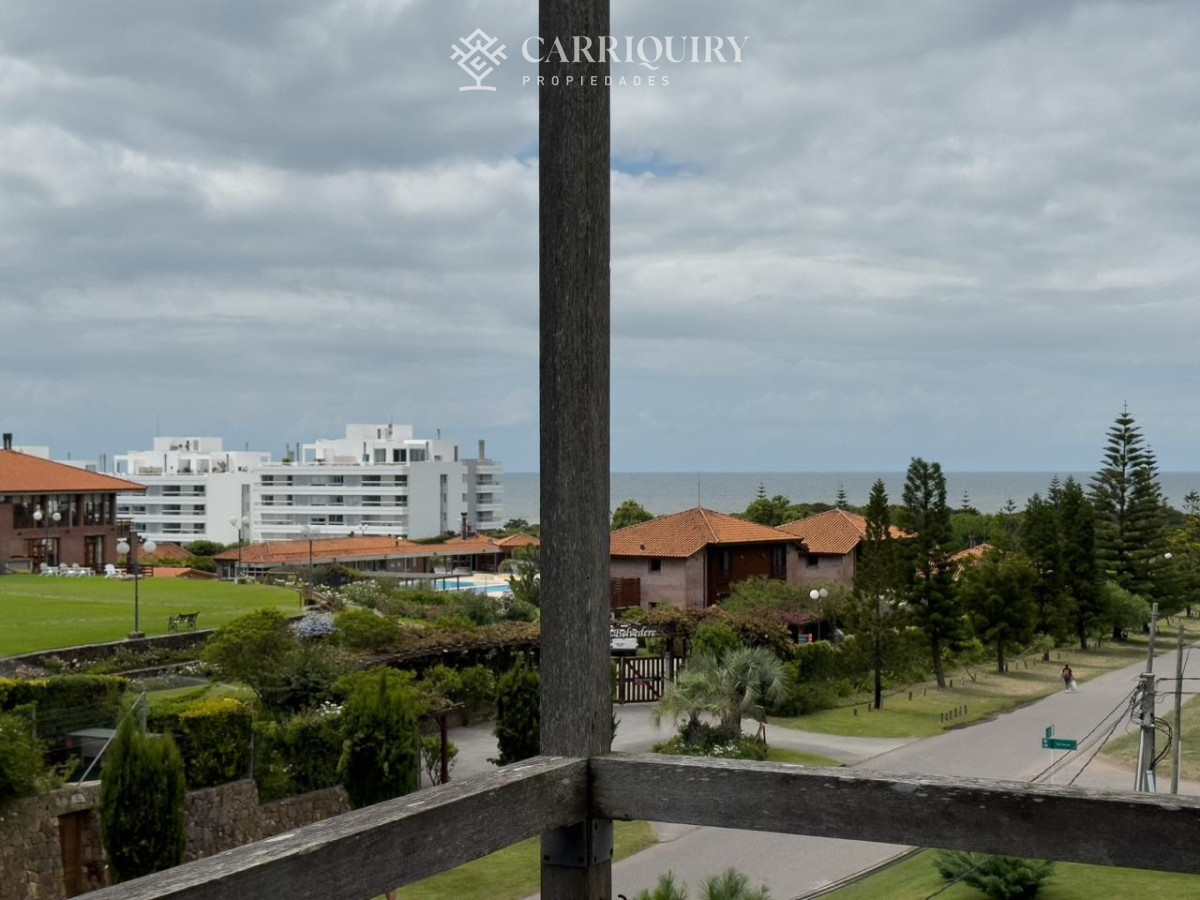 Casa ID.10643/Casa-en-Venta-en-parada-10-de-la-mansa,-4000mts-de-terreno- - Casa Paloma — moderna casa de 3 dormitorios en Rincón del Indio