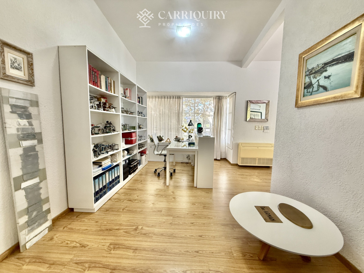 Casa ID.9295/Casa-en-alquiler-temporario-Montoya-3-dormitorios - Casa en ubicación inigualable en Parada 6 - Potencial comercial único. IDEAL CLINICA ODONTOLOGICA