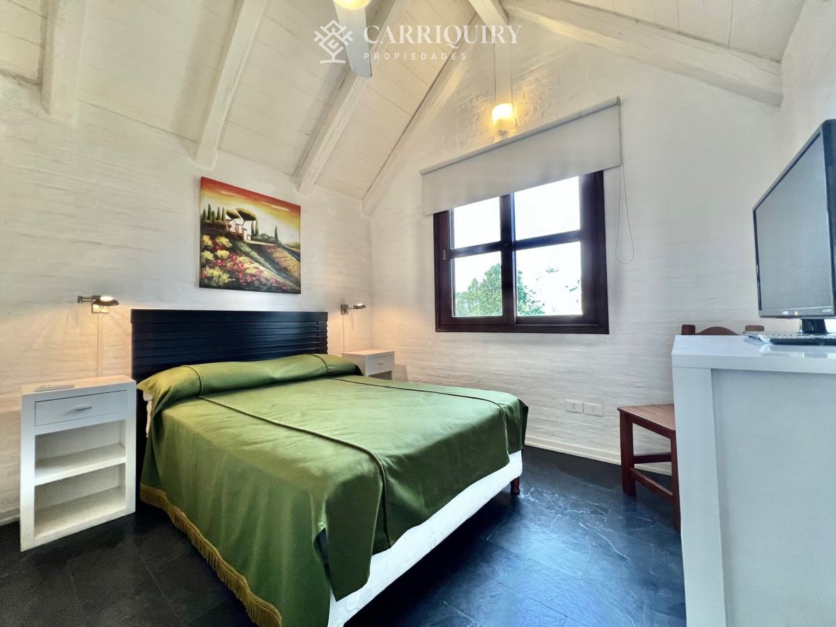 Casa ID.6809 - CASA EN VENTA 2 DORMITORIOS BARRIO PRIVADO PARQUE PINARES PUNTA DEL ESTE