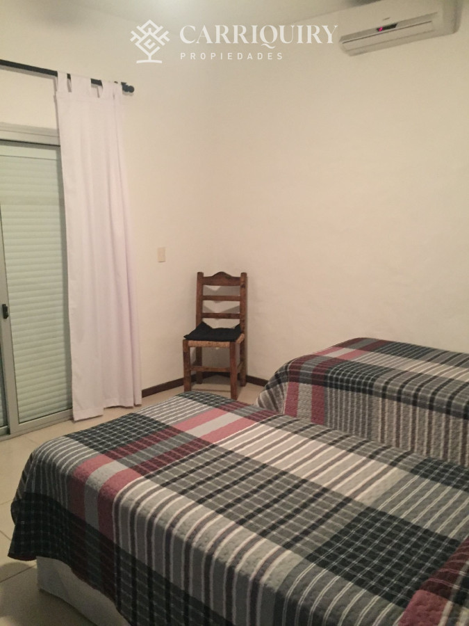 Casa ID.7983/Casa-de-3-dormitorios-en-Montoya-La-Barra - Casa en alquiler de 4 dormitorios en Montoya - La Barra