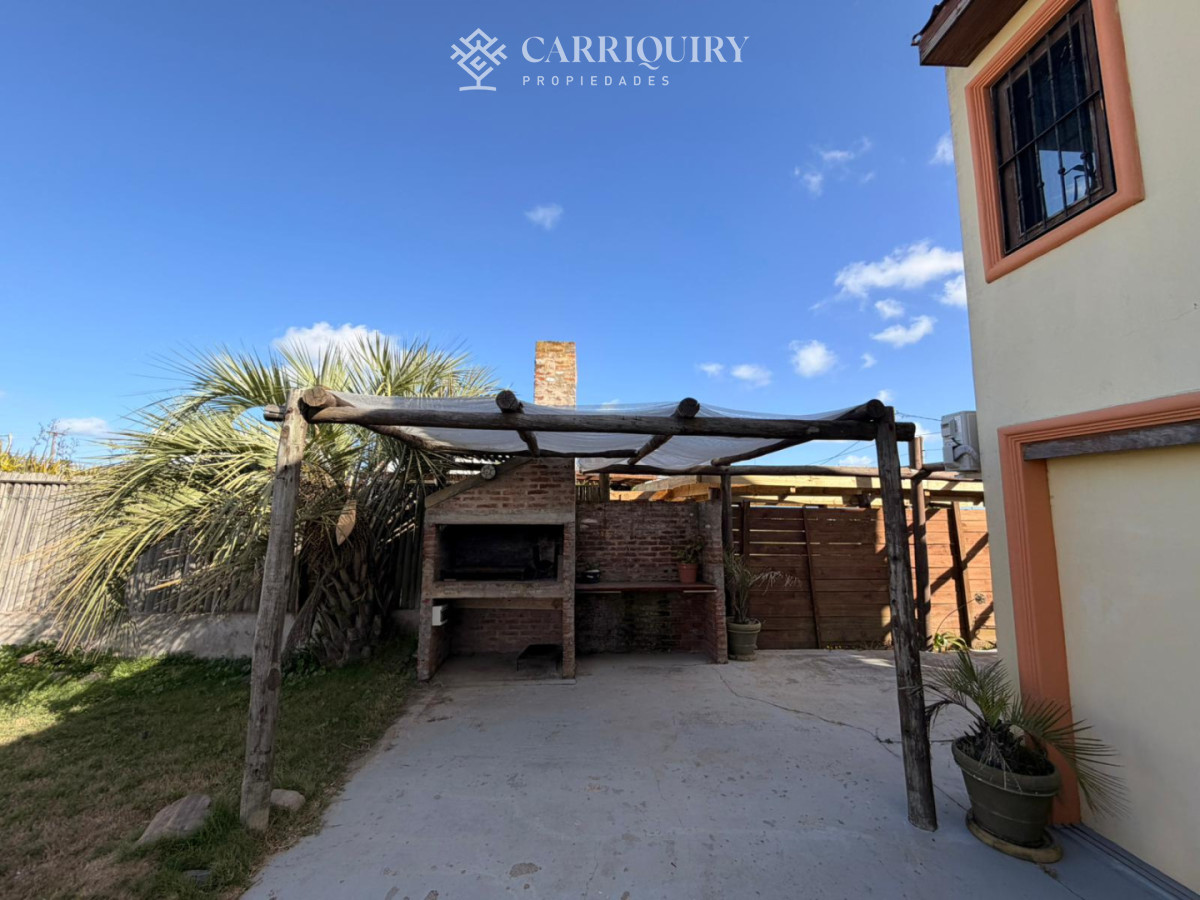 Casa ID.7937/Casa-minimalista-3-dormitorios-en-venta! - Casa con vista al mar