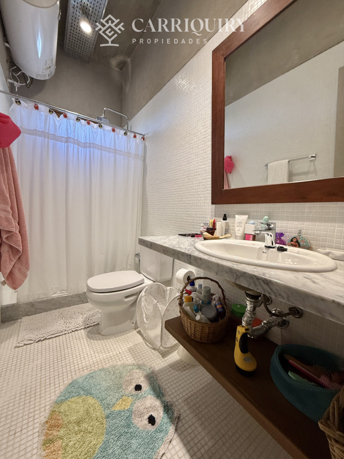 Casa ID.9058/Oportunidad-en-venta-a-estrenar-a-300-mtrs-del-Mar-En-La-Barra-- - Casa Principal con 3 dormitorios, Pisicina, Gimnasio y vista al mar en Mannatiales - El Chorro