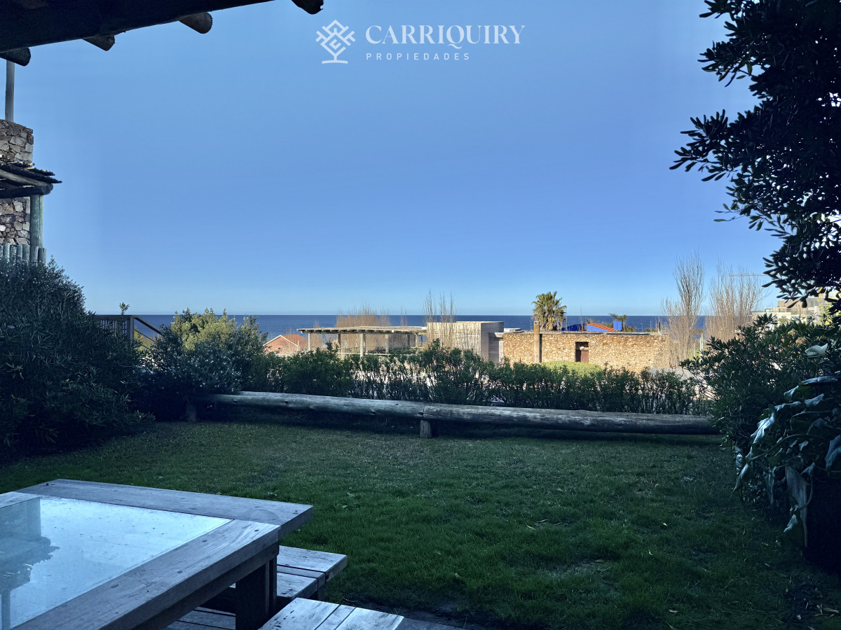 Casa ID.8025/INCREIBE-UBICACION-A-METROS-DE-PLAYA-MANSA-CASA-EN-VENTA-DE-6-DORMITORIOS- - Casa en Alquiler en Manantiales - El Chorro, 2 dormitorios en suite