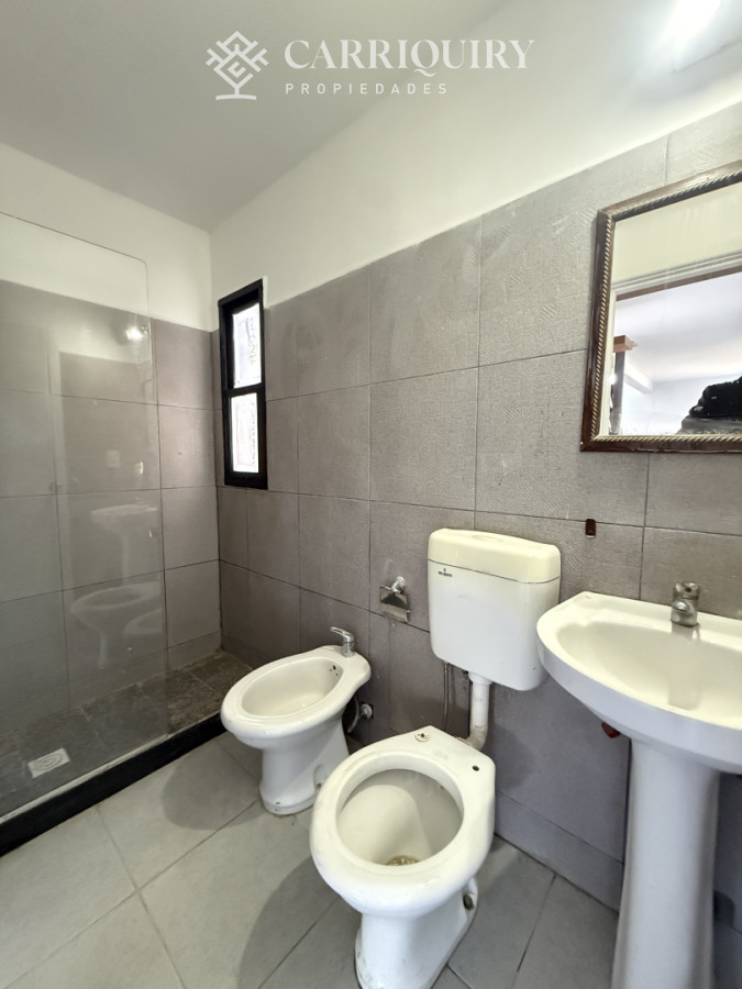 Casa ID.10148 - OPORTUNIDAD CASA RECILADA CON 3 DORMTORIOS EN LA BARRA, EL TESORO EXCELENTE UBICACION
