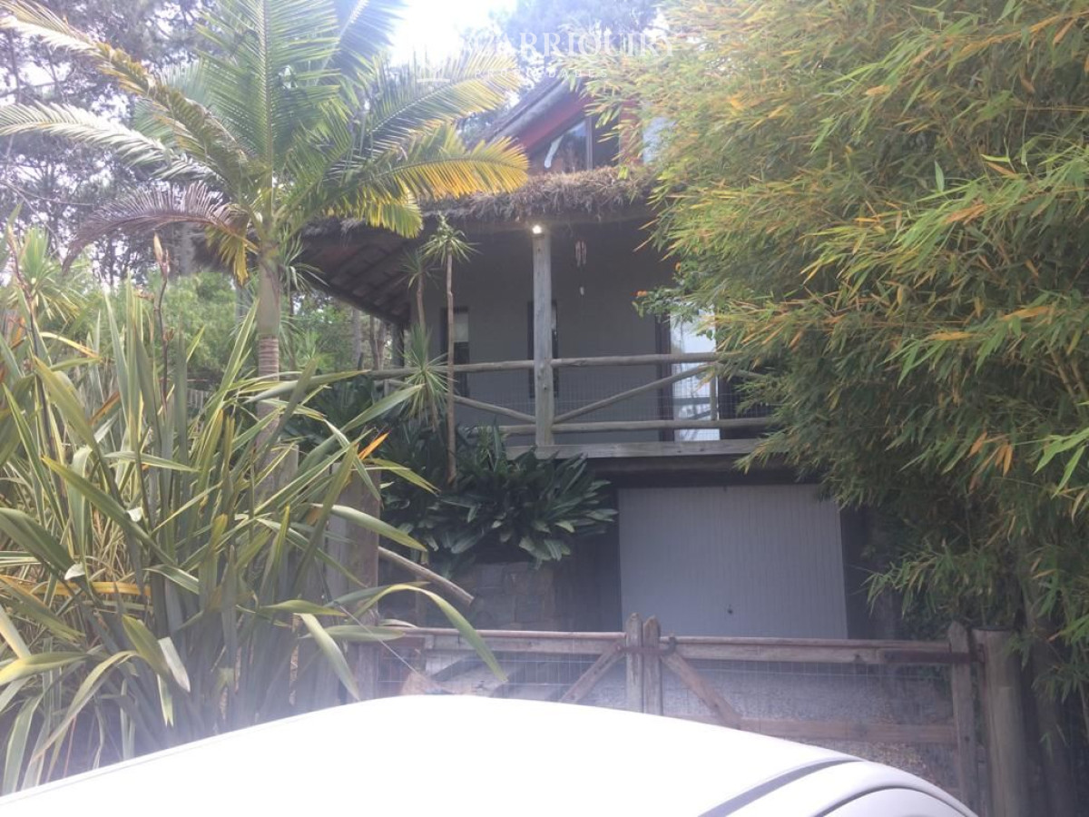 Casa ID.3382 - Casa en alquiler temporario Montoya 3 dormitorios