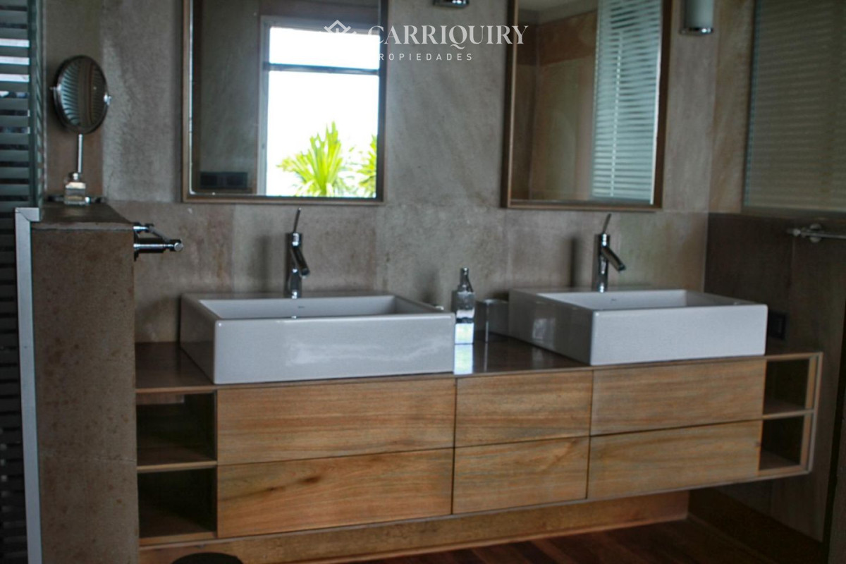 Casa ID.3390/Casa-en-venta-Santa-Mónica-2-dormitorios - Alquiler temporario Casa de 4 dormitorios Punta Ballena, Punta del Este