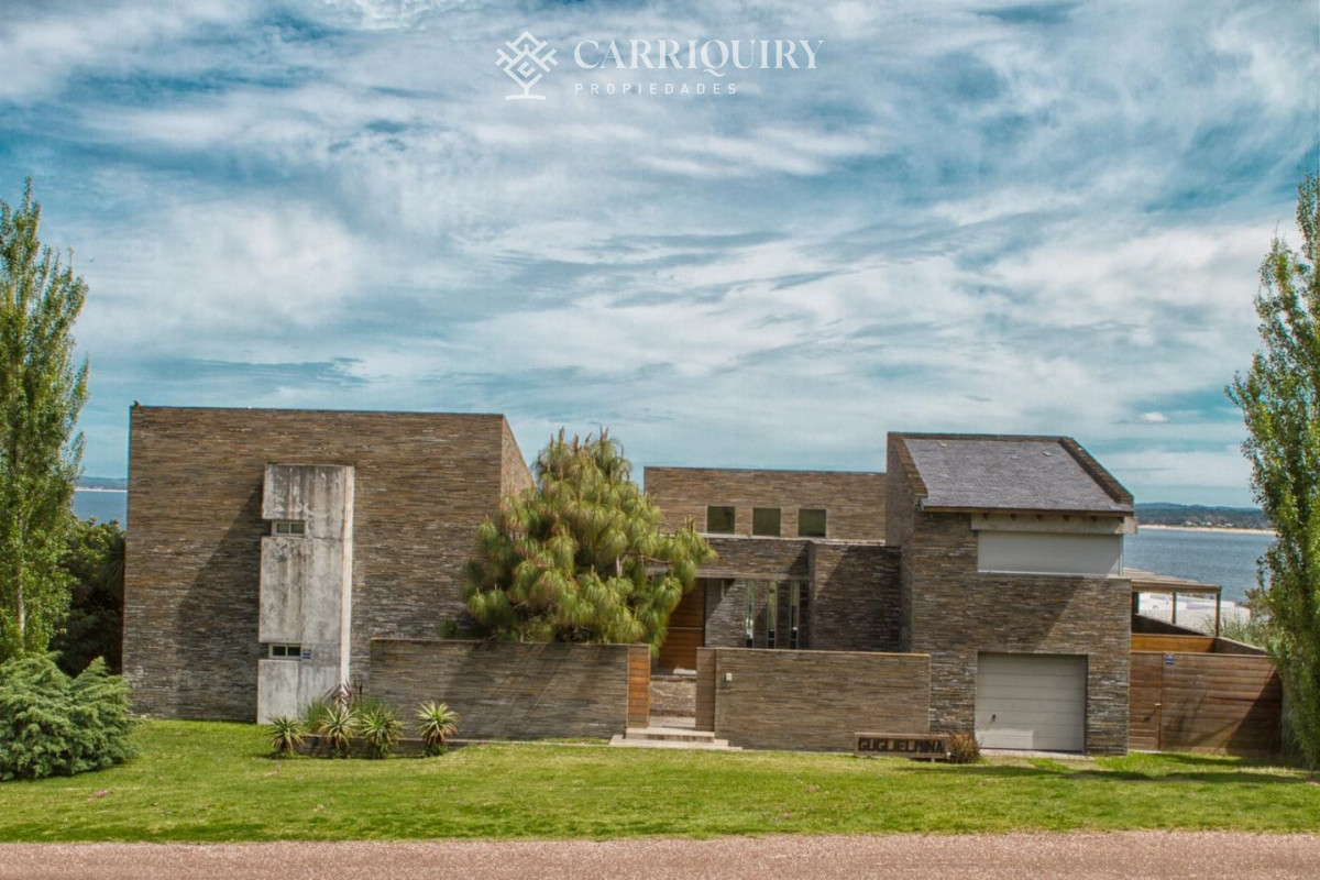 Casa ID.3390/Casa-en-venta-Santa-Mónica-2-dormitorios - Alquiler temporario Casa de 4 dormitorios Punta Ballena, Punta del Este
