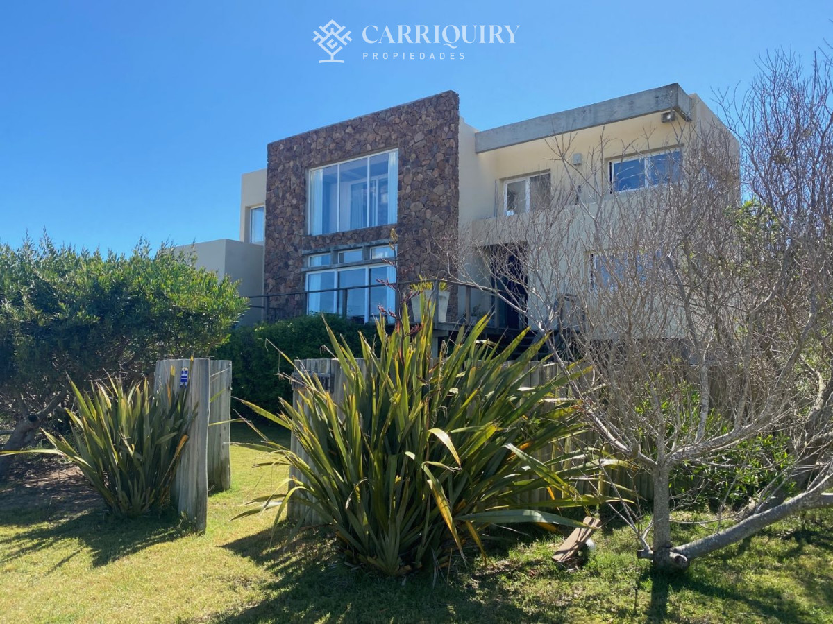 Casa ID.3394/Casa-en-venta-Pinar-Del-Faro-5-dormitorios - Venta Casa 4 dormitorios en Santa Monica, Maldonado