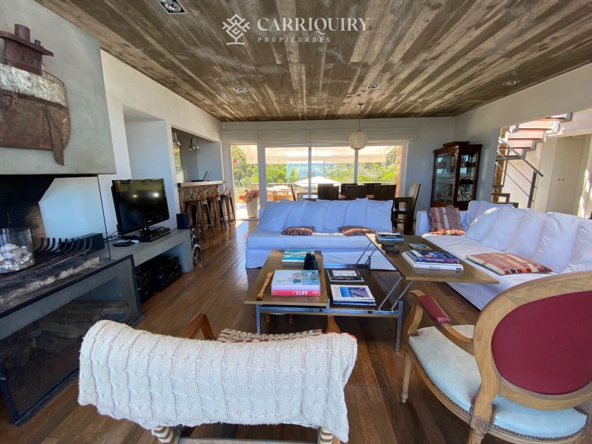 Casa ID.3394/Casa-en-venta-Pinar-Del-Faro-5-dormitorios - Venta Casa 4 dormitorios en Santa Monica, Maldonado